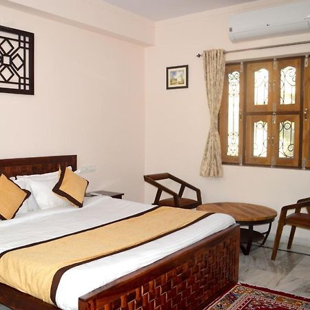 Hotelier Hosts - A Home Stay Jodhpur  Bagian luar foto