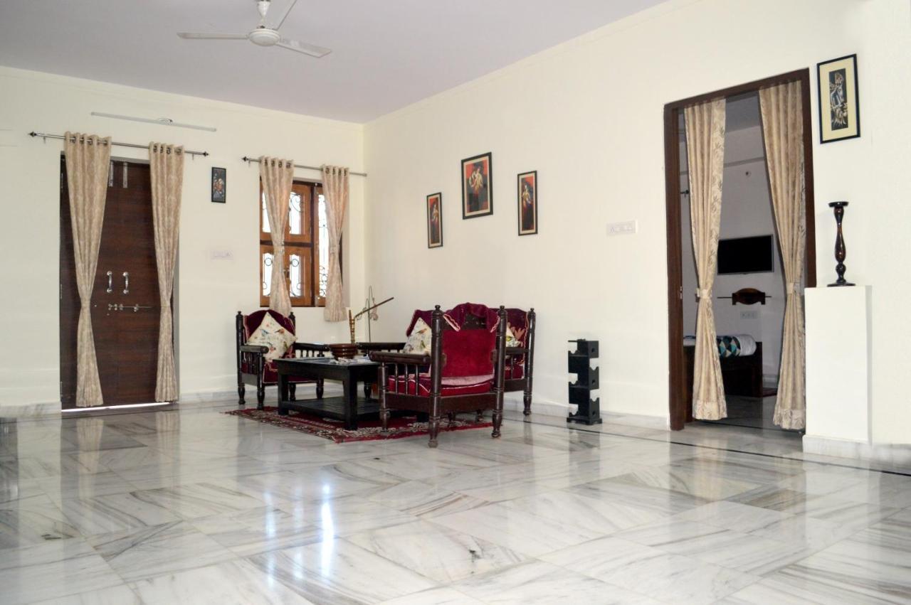 Hotelier Hosts - A Home Stay Jodhpur  Bagian luar foto