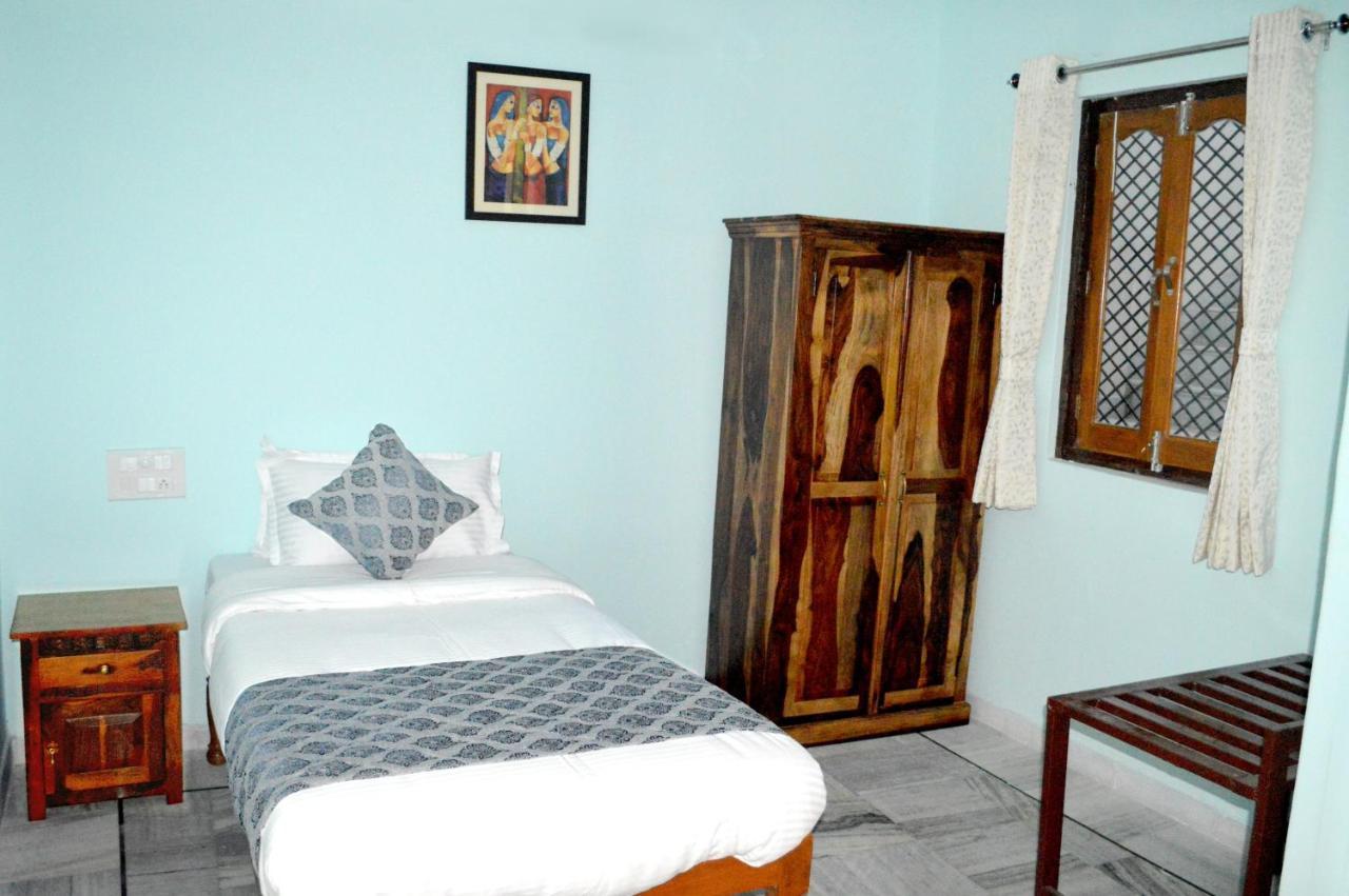 Hotelier Hosts - A Home Stay Jodhpur  Bagian luar foto